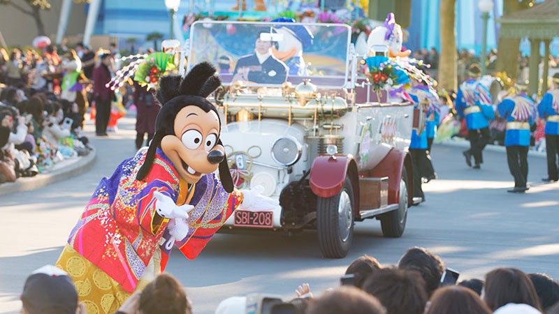 ディズニーランド ディズニーシーのお正月イベントはいつ混雑する Disney Life Fun