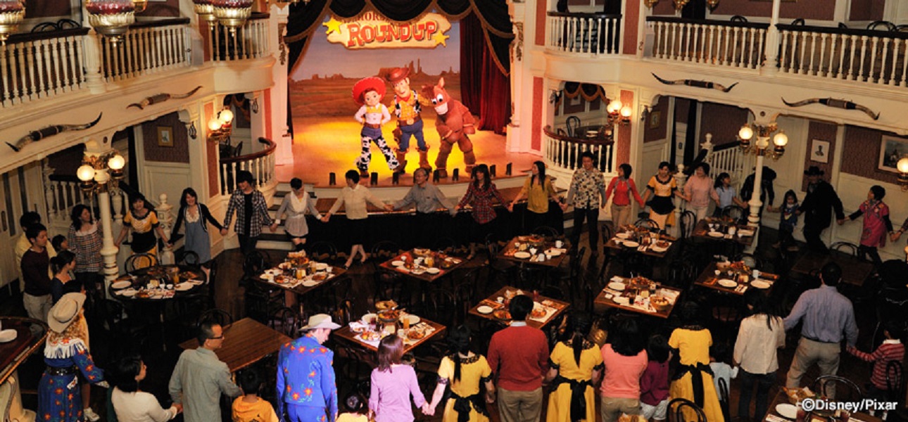 ディズニーランドのショーレストランとは 予約方法や予約するコツ 値段を紹介 Disney Life Fun