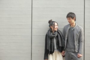 付き合う前のディズニーデートはあり 無し 長い待ち時間のオススメの過ごし方とは Disney Life Fun