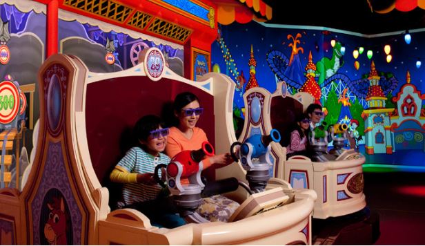 再開後のディズニーランドで開いているアトラクションはどれ 利用時の４つの注意点と心得るべきコロナ対策とは Disney Life Fun
